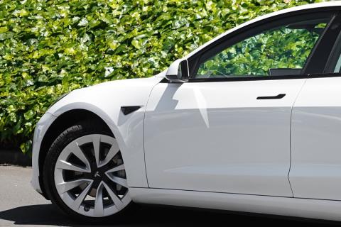 2021 Tesla Model 3 Long Range AWD - Thumbnail