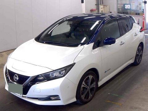 2017 Nissan Leaf 40G 84% SOH - Thumbnail