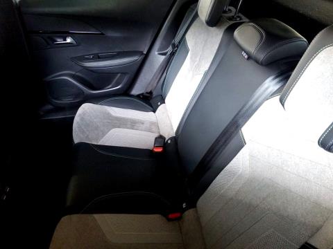 2021 Peugeot e-2008 GT Electric - Thumbnail