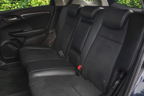2015 Honda Shuttle Z Hybrid - Thumbnail