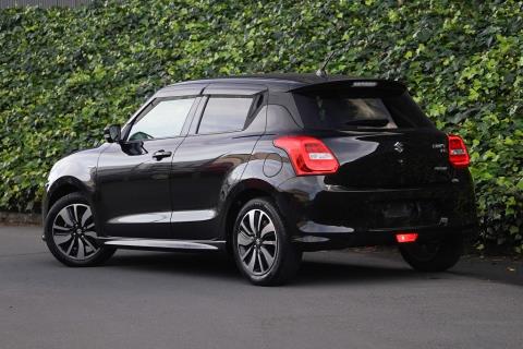 2017 Suzuki Swift RS Hybrid - Thumbnail