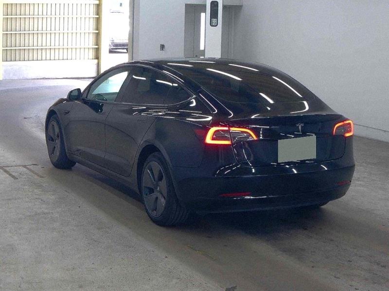 2023 Tesla Model 3 SR+