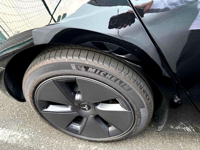 2023 Tesla Model 3 SR+