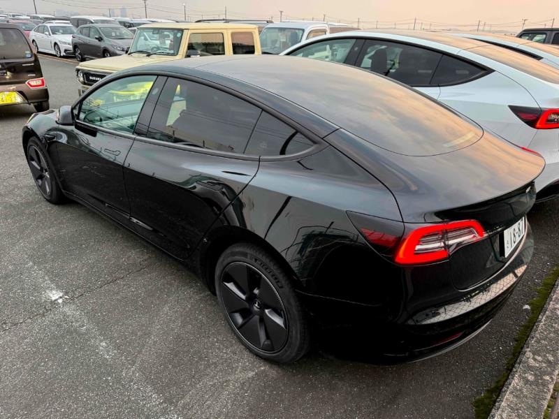 2023 Tesla Model 3 SR+