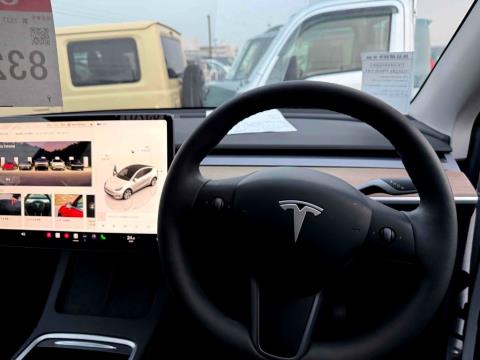 2022 Tesla Model Y 60kWh - Thumbnail