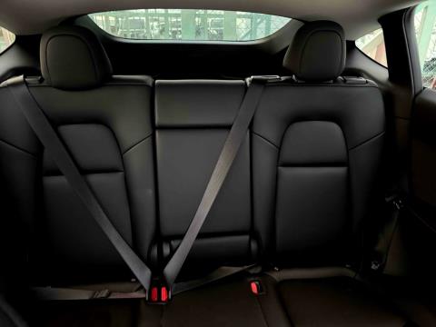 2022 Tesla Model Y 60kWh - Thumbnail