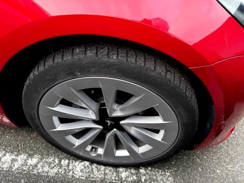 2022 Tesla Model 3 Long Range AWD - Thumbnail