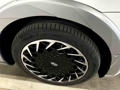 2023 Hyundai Ioniq 5 Limited AWD - Thumbnail