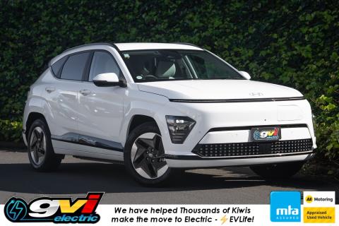 2023 Hyundai Kona Voyage 64kWh - Thumbnail