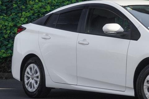 2021 Toyota Prius S Hybrid - Thumbnail