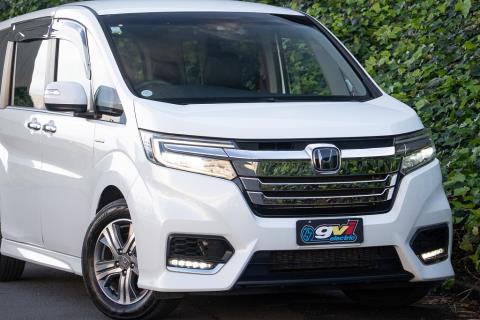 2018 Honda Step Wagon - Thumbnail