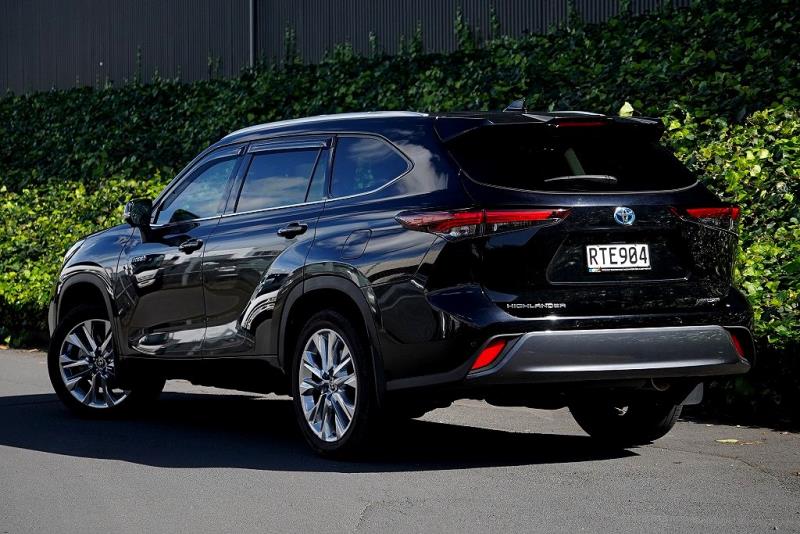 2024 Toyota Highlander Limited ZR