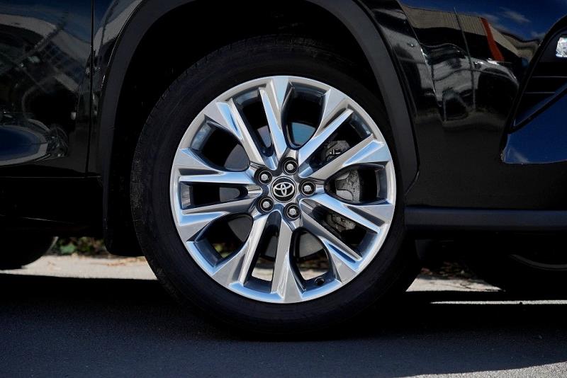 2024 Toyota Highlander Limited ZR