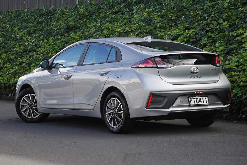 2023 Hyundai IONIQ 100kW Electric