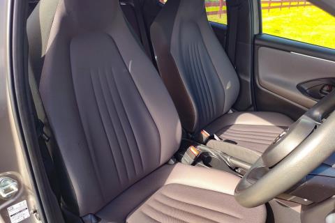 2020 Toyota Yaris Hybrid Z - Thumbnail