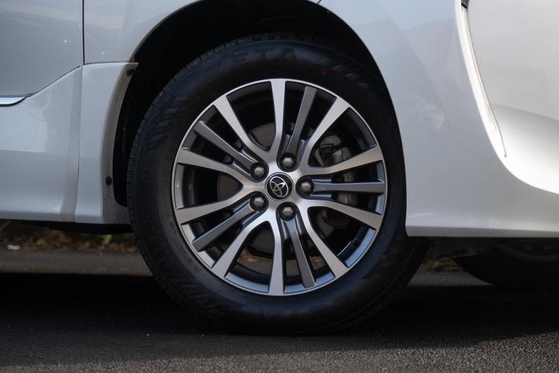 2016 Toyota Estima Aeras Hybrid
