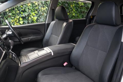 2014 Toyota Estima Hybrid Aeras - Thumbnail