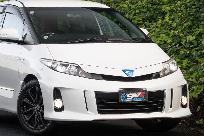 2014 Toyota Estima Hybrid Aeras