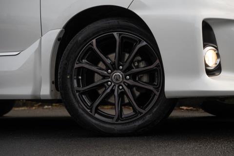 2014 Toyota Estima Hybrid Aeras - Thumbnail