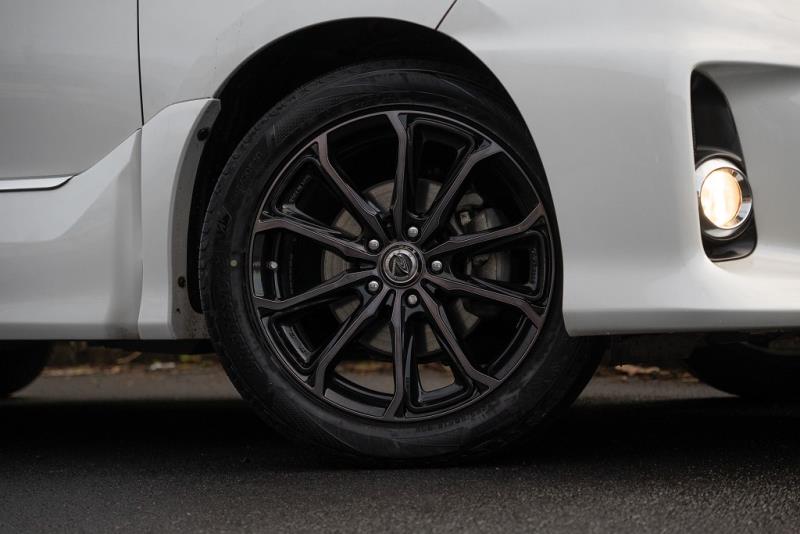 2014 Toyota Estima Hybrid Aeras