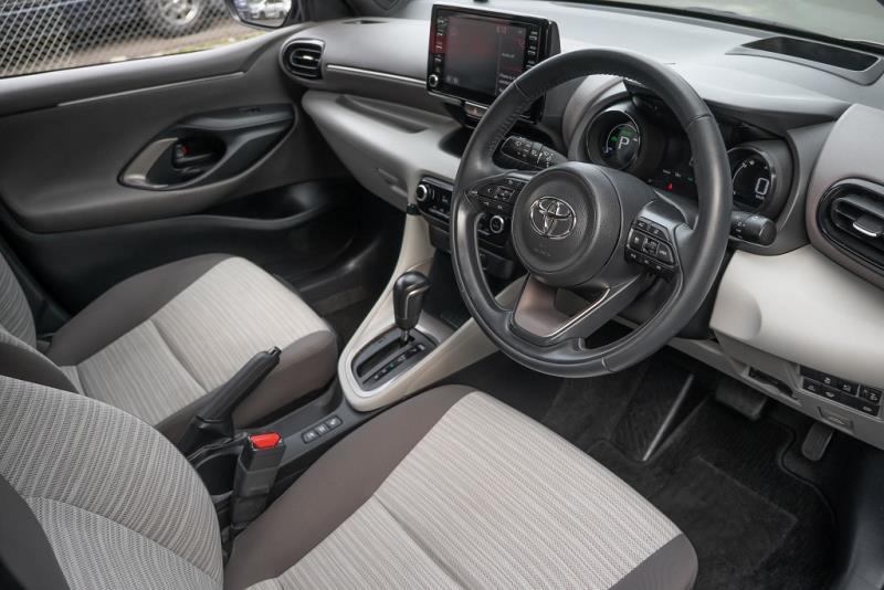 2020 Toyota Yaris Hybrid Z