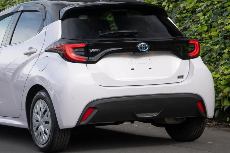 2020 Toyota Yaris Hybrid Z