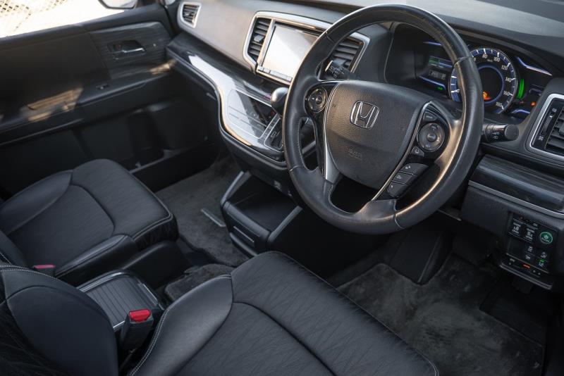 2017 Honda Odyssey Absolute Hybrid