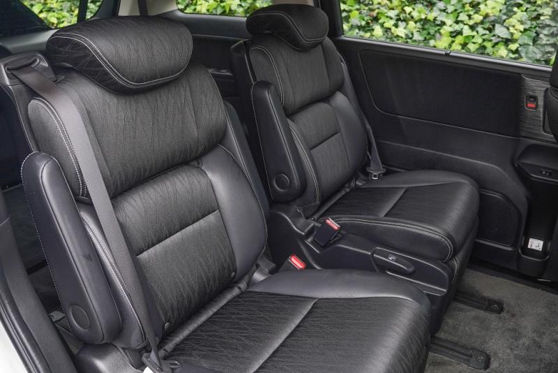 2017 Honda Odyssey Absolute Hybrid
