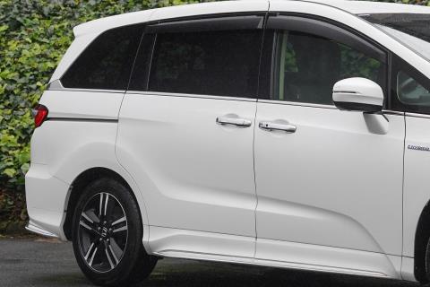 2017 Honda Odyssey Absolute Hybrid - Thumbnail