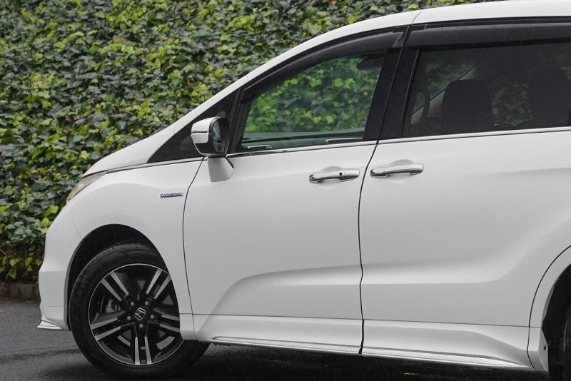 2017 Honda Odyssey Absolute Hybrid