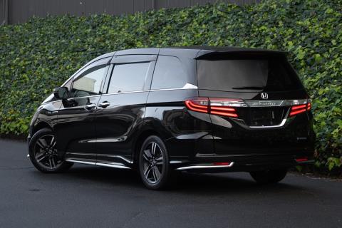 2017 Honda Odyssey Hybrid Absolute - Thumbnail