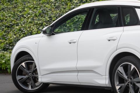 2023 Audi Q4 E-tron S Line - Thumbnail