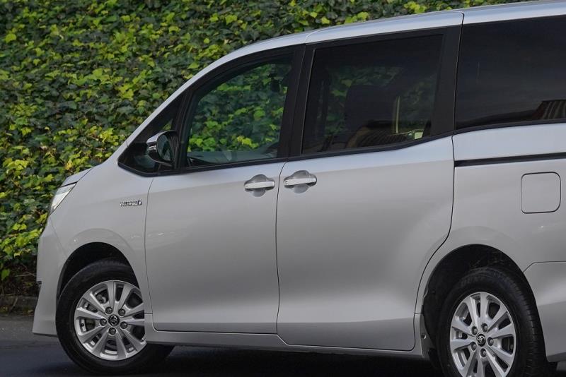 2018 Toyota Noah G / Voxy / Esquire