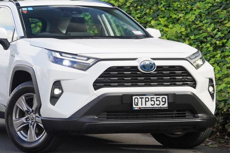 2024 Toyota RAV4 Hybrid 4WD