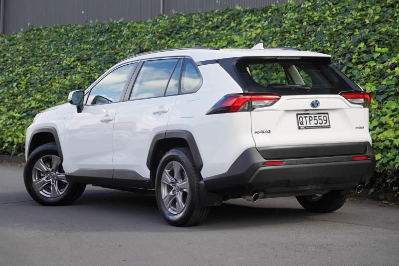 2024 Toyota RAV4 Hybrid 4WD