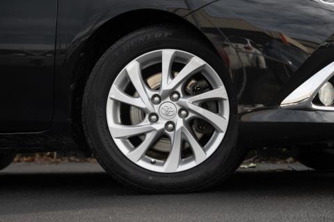 2017 Toyota Auris Hybrid / Corolla - Thumbnail