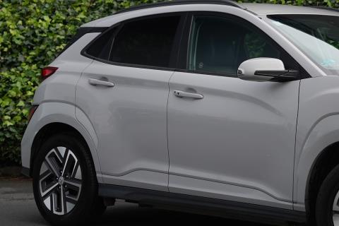 2021 Hyundai Kona EV 64kWh - Thumbnail
