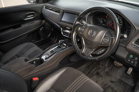 2018 Honda Vezel RS Hybrid / HR-V - Thumbnail