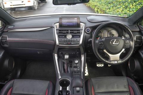 2015 Lexus NX 300h - Thumbnail