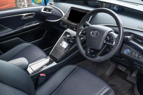 2016 Toyota Mirai - Thumbnail