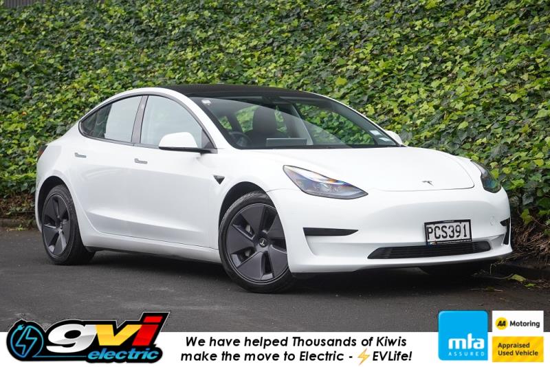 2022 Tesla Model 3 SR+