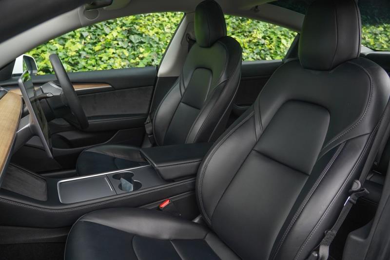 2022 Tesla Model 3 SR+