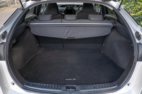 2016 Toyota Prius Hybrid - Thumbnail