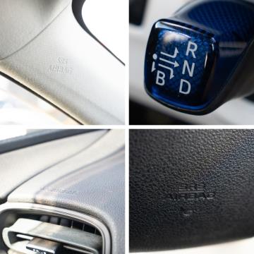 2016 Toyota Prius Hybrid - Thumbnail