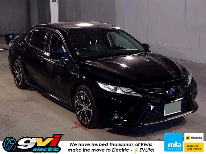 2019 Toyota Camry Hybrid WS