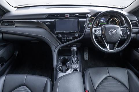 2019 Toyota Camry Hybrid WS - Thumbnail