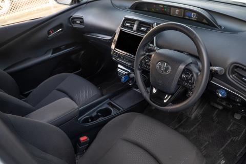 2020 Toyota Prius S - Thumbnail