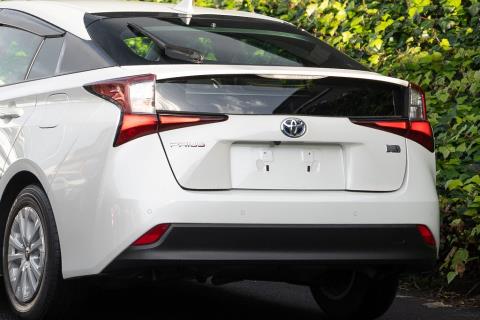2020 Toyota Prius S - Thumbnail