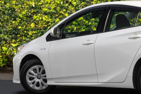 2020 Toyota Prius S - Thumbnail