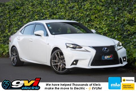 2013 Lexus IS 300h F Sport Hybrid